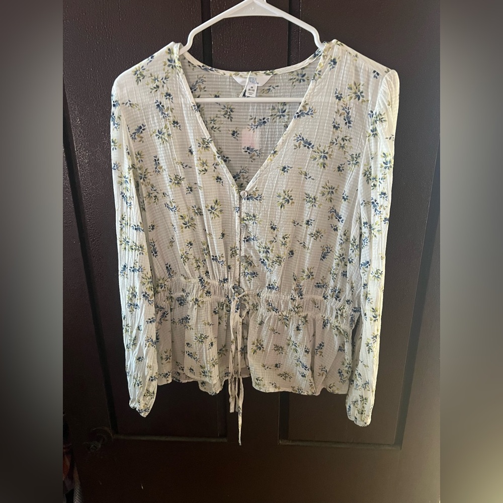 Time and Tru Floral V-Neck Blouse - Cream and Blue